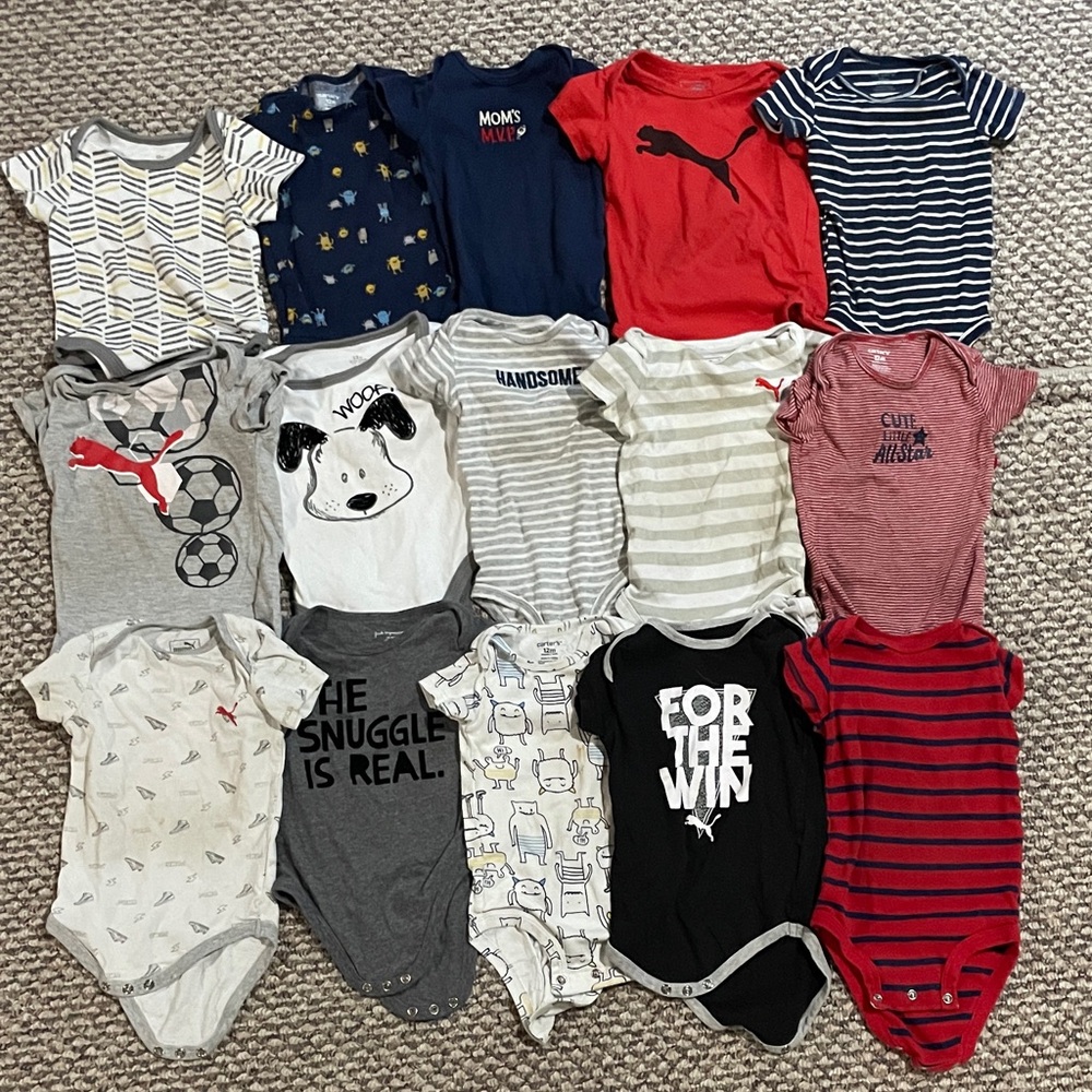 12M Short Sleeve Onesies